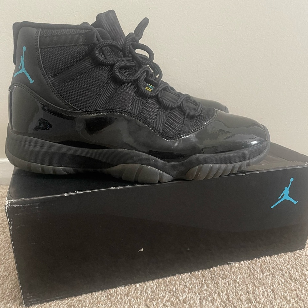 AIR JORDAN 11 RETRO (MEN)